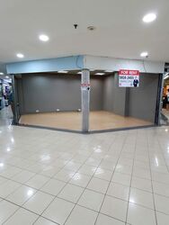 Queensway Tower / Queensway Shopping Centre (D3), Shop House #453040791